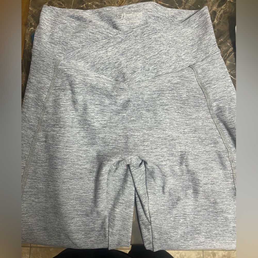 Buttery soft bombshell crossover leggings! Don't remember what kind they are.